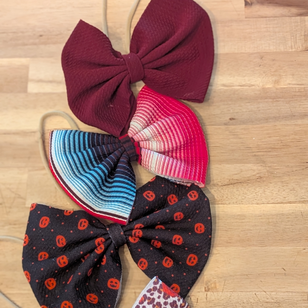 12 Piece Lot Of Girls Hair Accessories - Picture 2 of 9